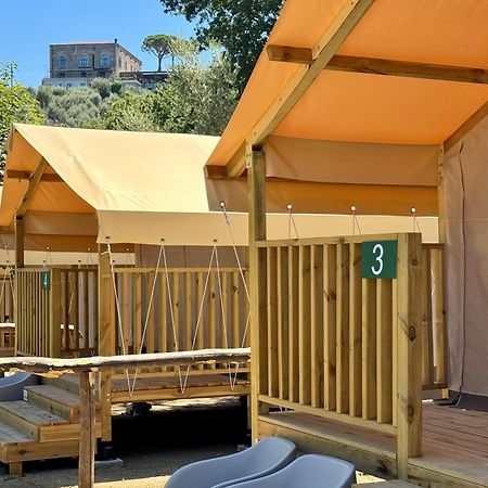 Hostel & Glamping Santa Fortunata Sorrente Extérieur photo