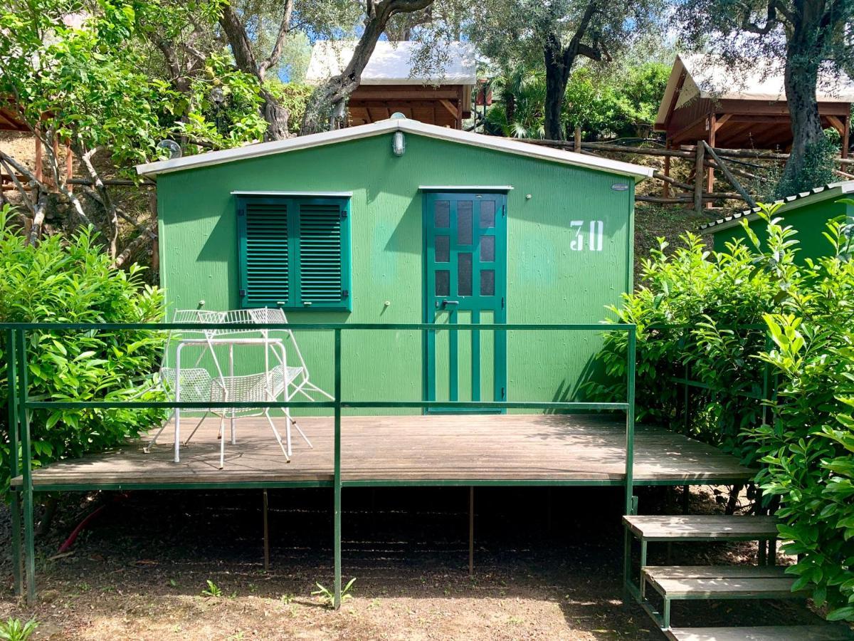 Hostel & Glamping Santa Fortunata Sorrente Extérieur photo