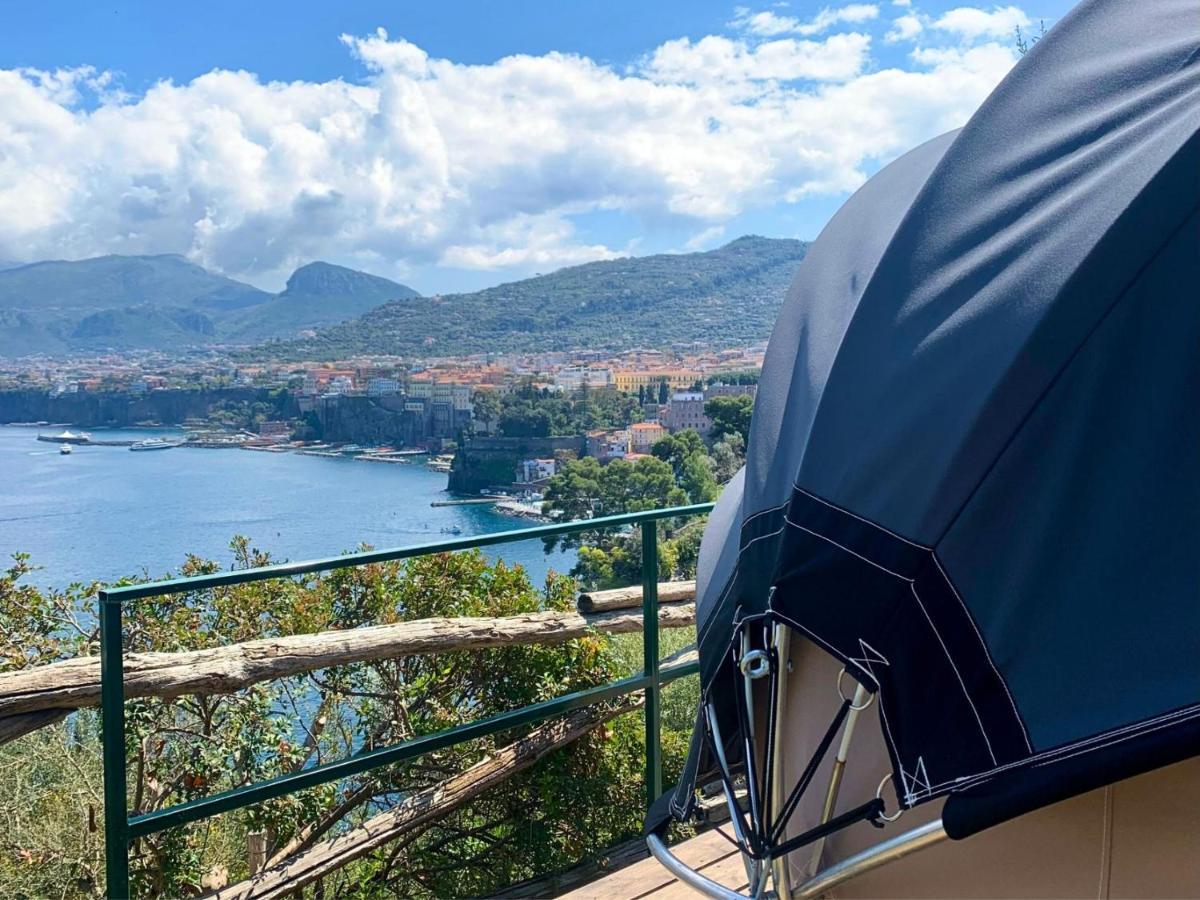 Hostel & Glamping Santa Fortunata Sorrente Extérieur photo