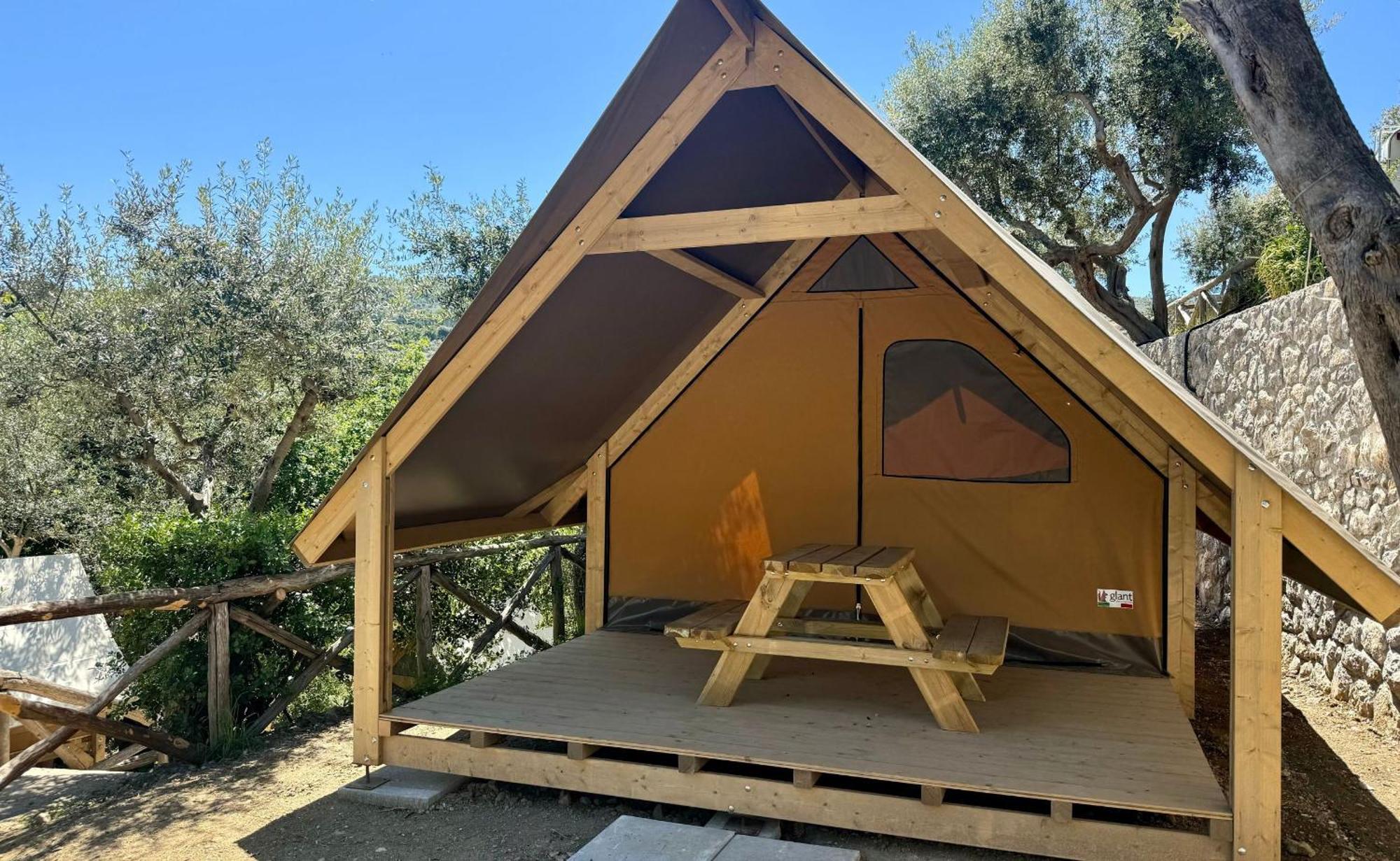 Hostel & Glamping Santa Fortunata Sorrente Extérieur photo