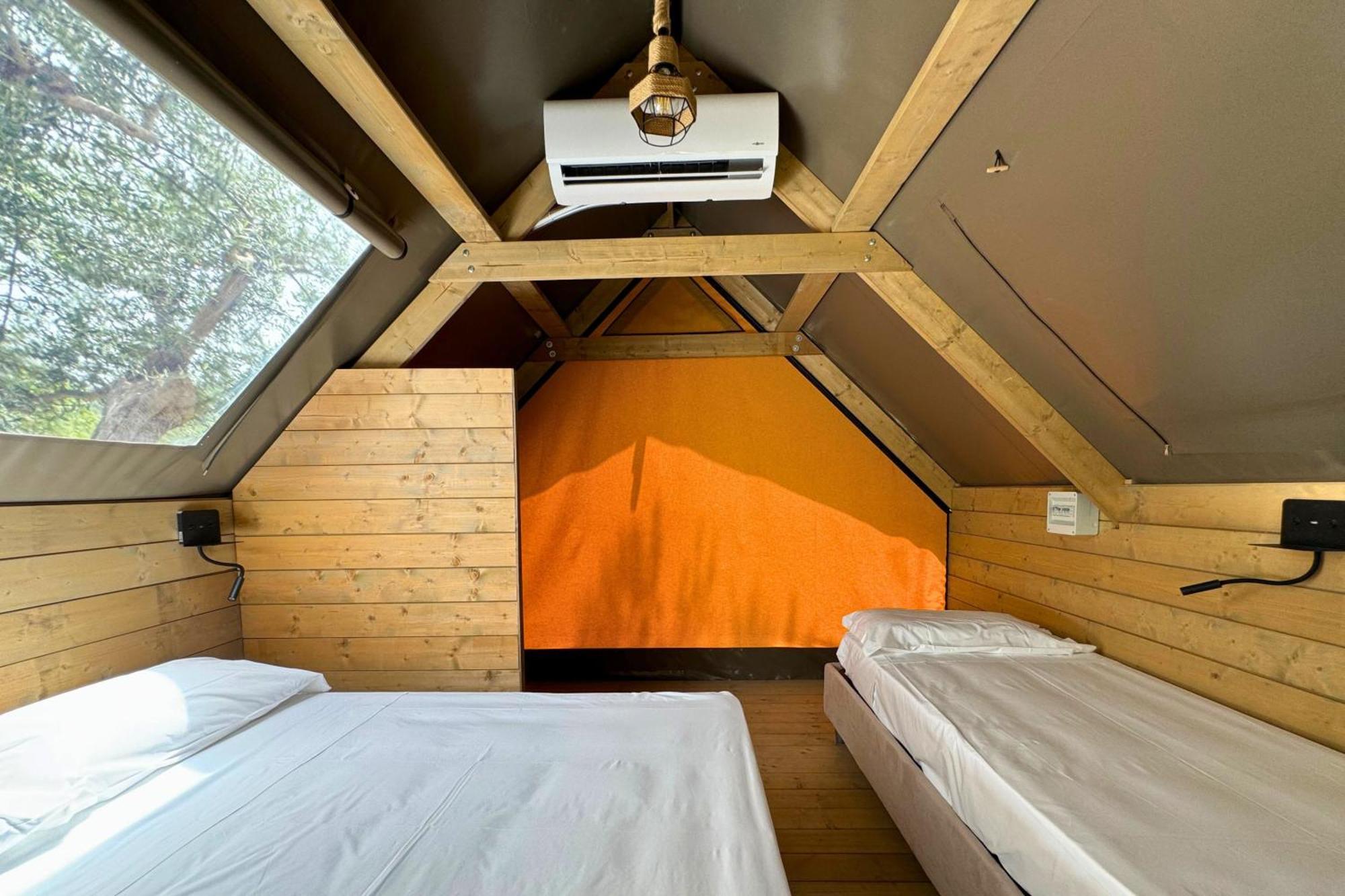 Hostel & Glamping Santa Fortunata Sorrente Extérieur photo