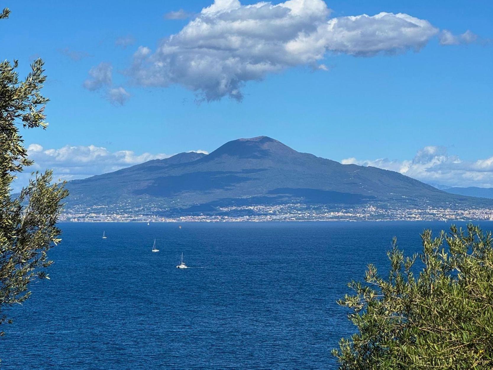 Hostel & Glamping Santa Fortunata Sorrente Extérieur photo